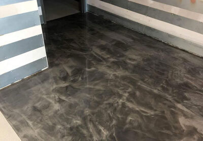 This image shows an industrial plant that has an epoxy floor.